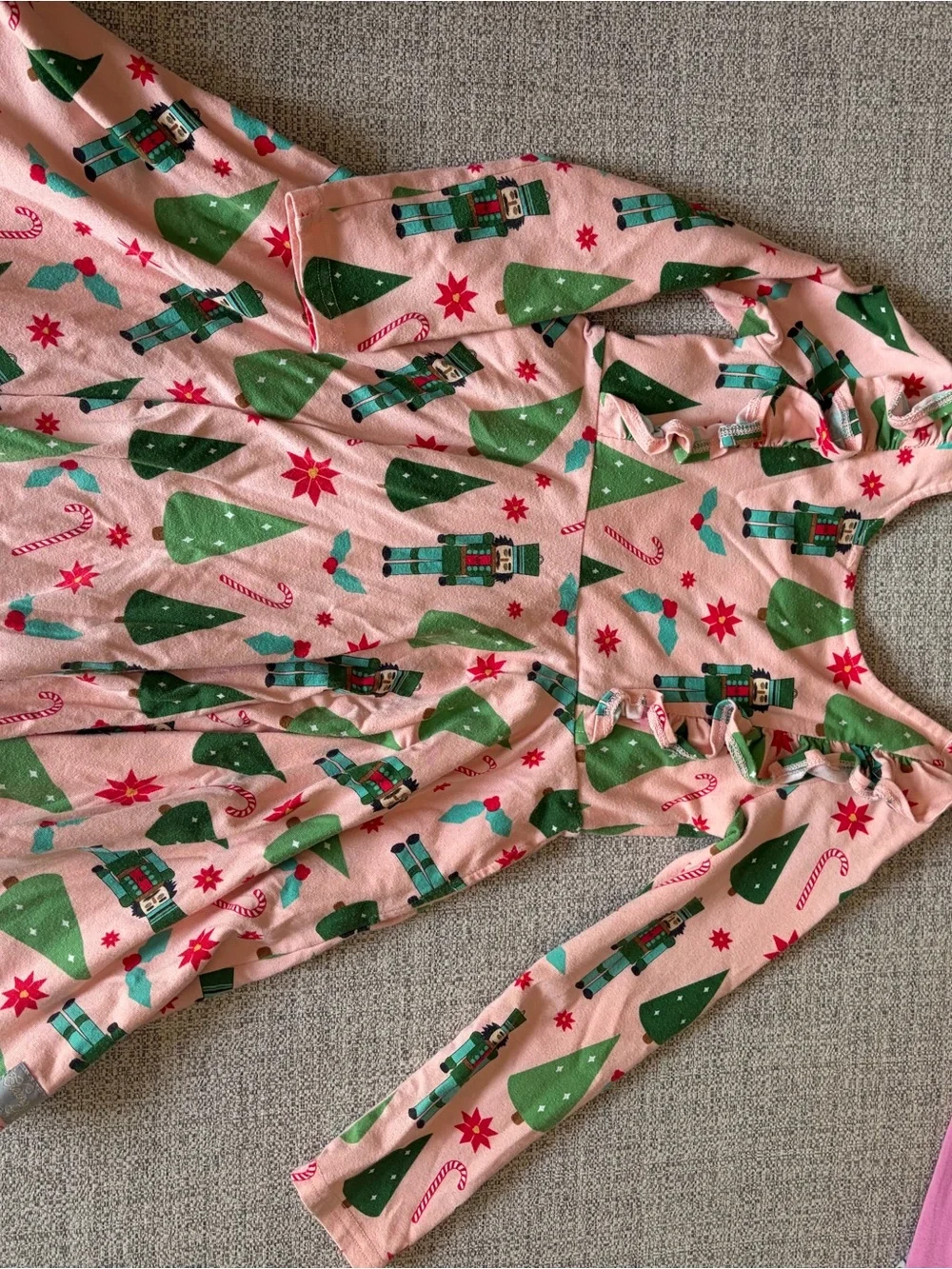 Girl size 6 Fall and Winter bundle of 11 pieces, dresses, hoodies, leggings etc.